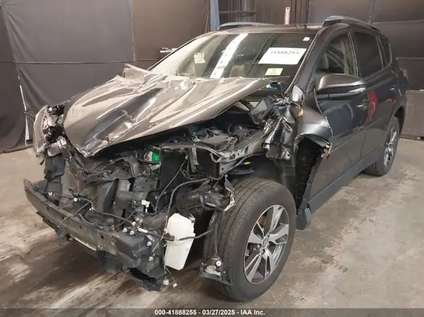 JTMRFREV9JJ224779 2018 TOYOTA RAV 4 - Image 2