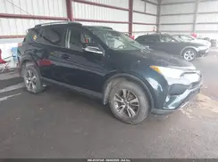 JTMRFREV9JJ235233 2018 TOYOTA RAV 4