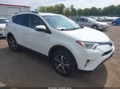 JTMRFREV9JJ242621 2018 TOYOTA RAV 4