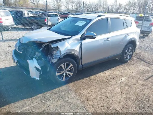 JTMRFREV9JJ259127 2018 TOYOTA RAV 4 - Image 2