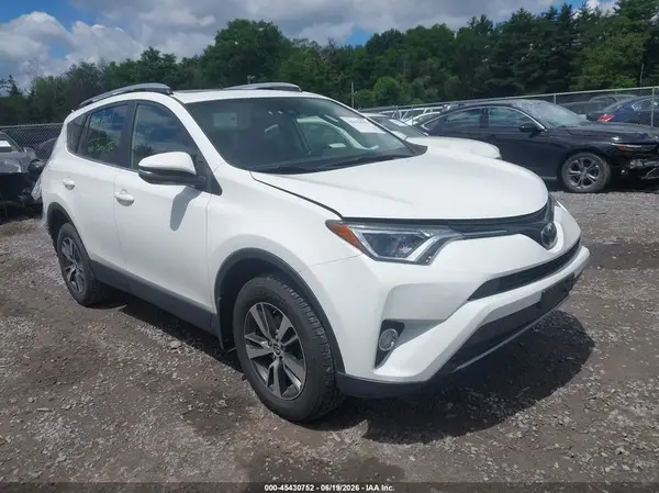 JTMRFREV9JJ720553 2018 TOYOTA RAV 4 - Image 1
