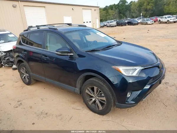 JTMRFREV9JJ735876 2018 TOYOTA RAV 4 - Image 1