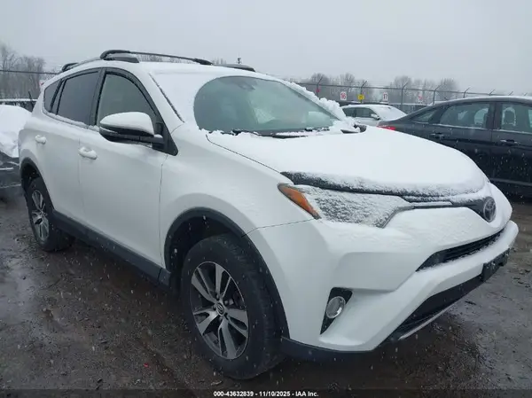 JTMRFREV9JJ748854 2018 TOYOTA RAV 4 - Image 1
