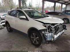 JTMRFREVXGJ055526 2016 TOYOTA RAV 4