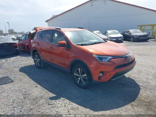 JTMRFREVXGJ072262 2016 TOYOTA RAV 4 - Image 1