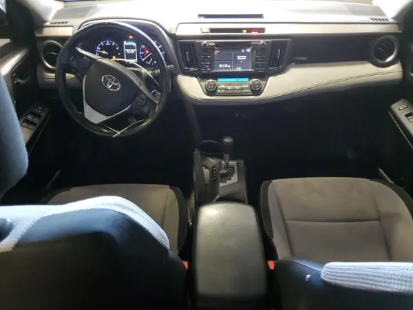 JTMRFREVXHD198914 2017 TOYOTA RAV 4 - Image 8