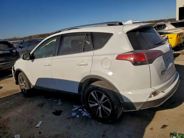 JTMRFREVXHD200032 2017 TOYOTA RAV 4 - Image 2