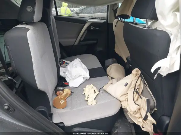 JTMRFREVXHD206784 2017 TOYOTA RAV 4 - Image 8