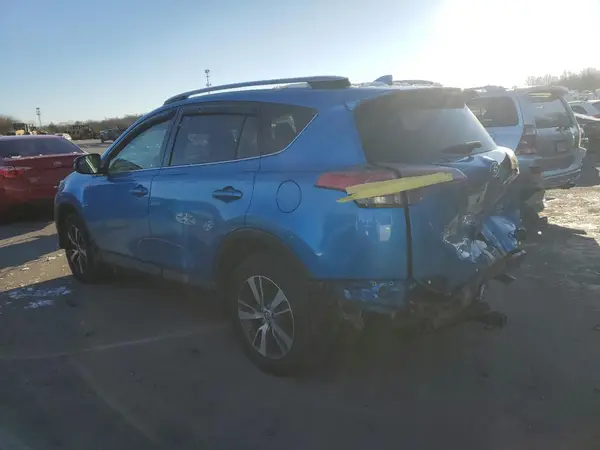 JTMRFREVXHJ109277 2017 TOYOTA RAV 4 - Image 2