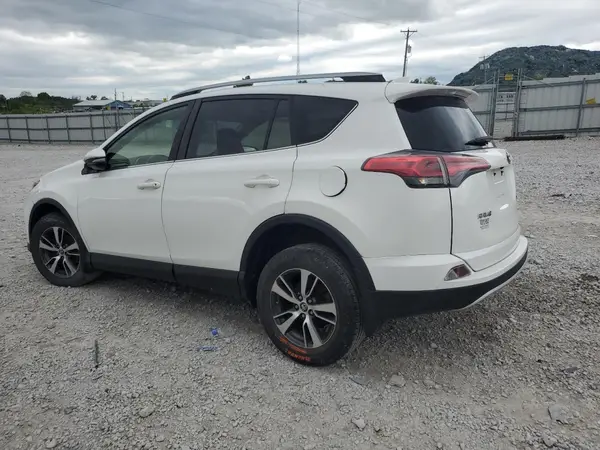 JTMRFREVXHJ161329 2017 TOYOTA RAV 4 - Image 2