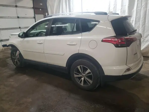 JTMRFREVXHJ169656 2017 TOYOTA RAV 4 - Image 2
