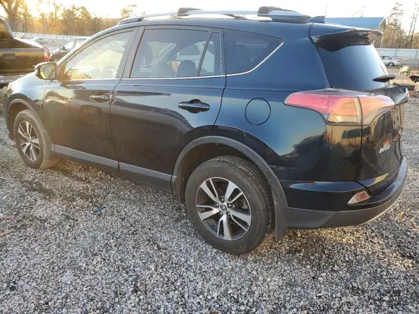 JTMRFREVXHJ704145 2017 TOYOTA RAV 4 - Image 2