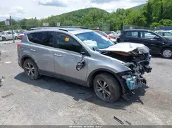 JTMRFREVXJD228077 2018 TOYOTA RAV 4