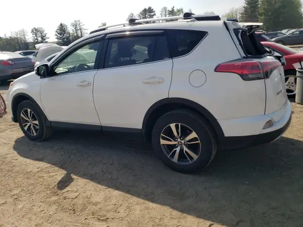 JTMRFREVXJJ228257 2018 TOYOTA RAV 4 - Image 2