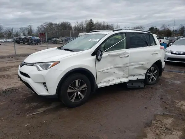 JTMRFREVXJJ722554 2018 TOYOTA RAV 4 - Image 1