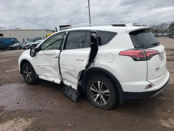 JTMRFREVXJJ722554 2018 TOYOTA RAV 4 - Image 2