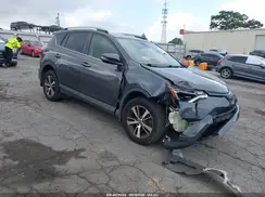 JTMRFREVXJJ736308 2018 TOYOTA RAV 4