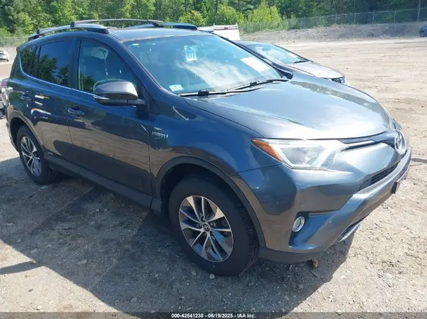 JTMRJREV0GD024640 2016 TOYOTA RAV 4 - Image 1