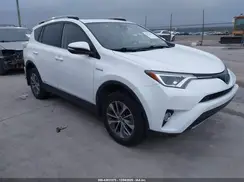 JTMRJREV0HD069935 2017 TOYOTA RAV 4