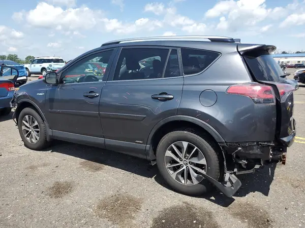 JTMRJREV0HD135206 2017 TOYOTA RAV 4 - Image 2