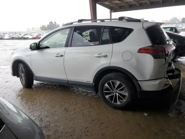 JTMRJREV0HD141037 2017 TOYOTA RAV 4 - Image 2