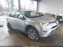 JTMRJREV0HD152412 2017 TOYOTA RAV 4