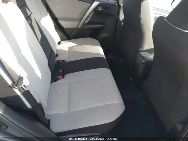 JTMRJREV0JD170060 2018 TOYOTA RAV 4 - Image 8