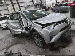 JTMRJREV0JD180961 2018 TOYOTA RAV 4