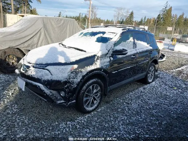 JTMRJREV0JD182712 2018 TOYOTA RAV 4 - Image 2