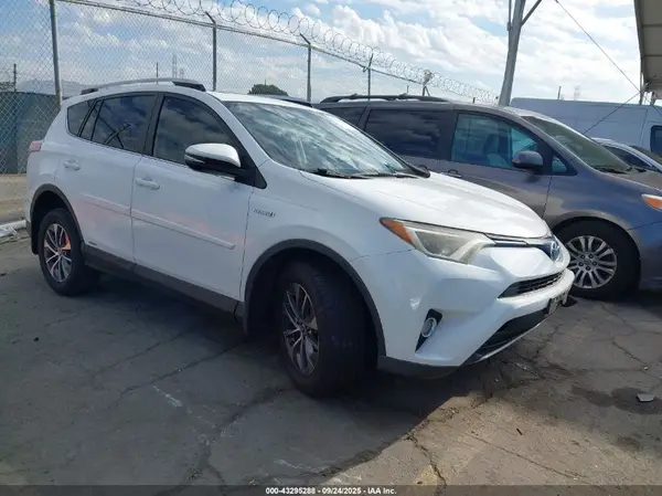 JTMRJREV1GD020886 2016 TOYOTA RAV 4 - Image 1