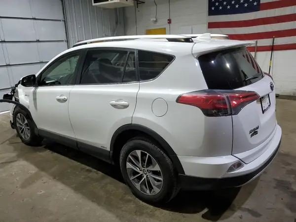 JTMRJREV1GD022217 2016 TOYOTA RAV 4 - Image 2