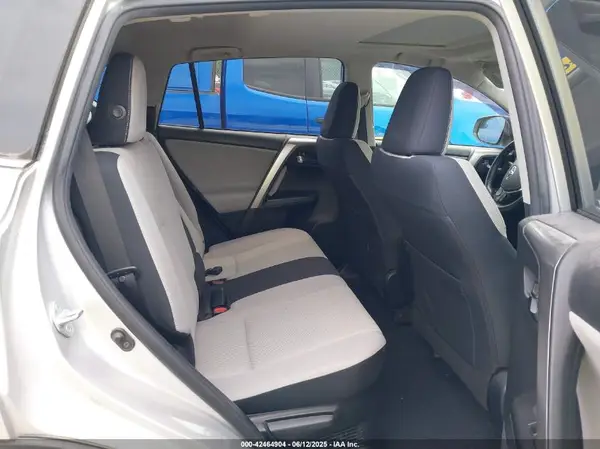 JTMRJREV1GD050423 2016 TOYOTA RAV 4 - Image 8