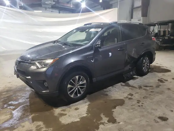 JTMRJREV1HD073721 2017 TOYOTA RAV 4 - Image 1
