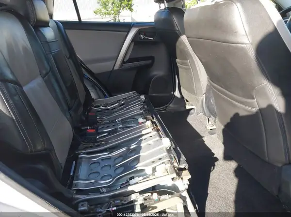 JTMRJREV1HD112145 2017 TOYOTA RAV 4 - Image 8