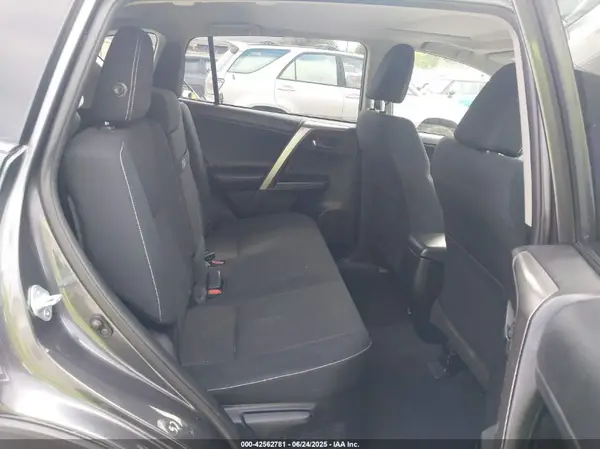 JTMRJREV1JD157818 2018 TOYOTA RAV 4 - Image 8