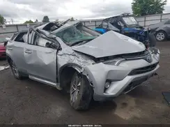 JTMRJREV1JD162145 2018 TOYOTA RAV 4