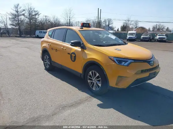 JTMRJREV1JD182640 2018 TOYOTA RAV 4 - Image 1
