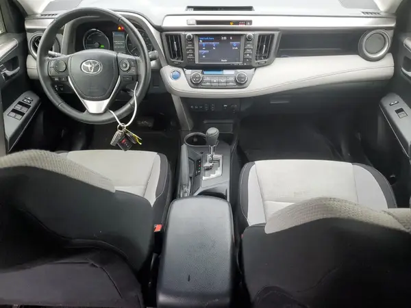 JTMRJREV1JD201476 2018 TOYOTA RAV 4 - Image 8