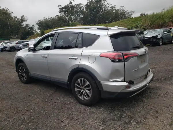 JTMRJREV2GD010867 2016 TOYOTA RAV 4 - Image 2