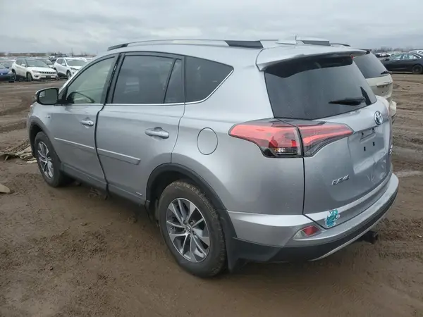 JTMRJREV2HD080693 2017 TOYOTA RAV 4 - Image 2