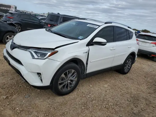 JTMRJREV2HD082170 2017 TOYOTA RAV 4 - Image 1