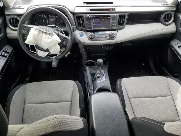 JTMRJREV2HD082170 2017 TOYOTA RAV 4 - Image 8