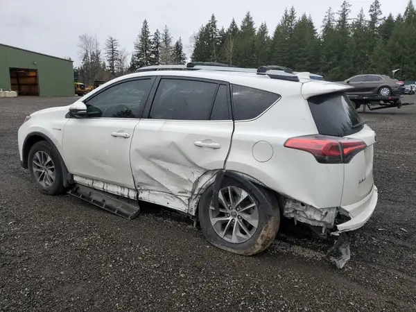 JTMRJREV2HD087983 2017 TOYOTA RAV 4 - Image 2