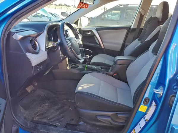 2017 TOYOTA RAV 4 auction photo 7