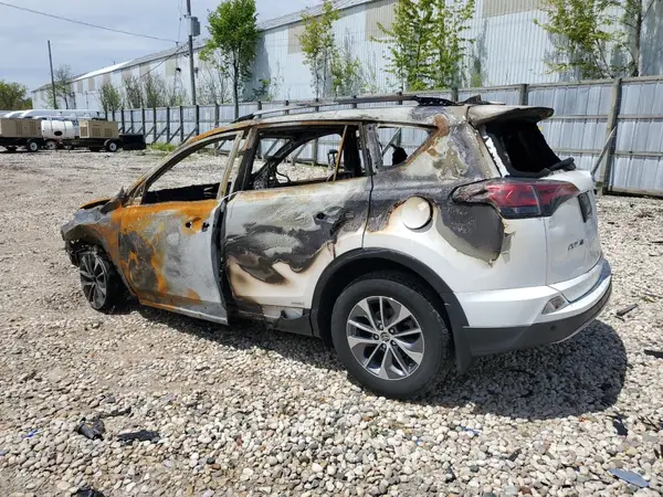 JTMRJREV2HD150158 2017 TOYOTA RAV 4 - Image 2
