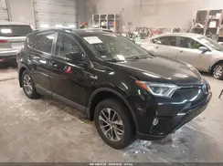 JTMRJREV2HD152220 2017 TOYOTA RAV 4