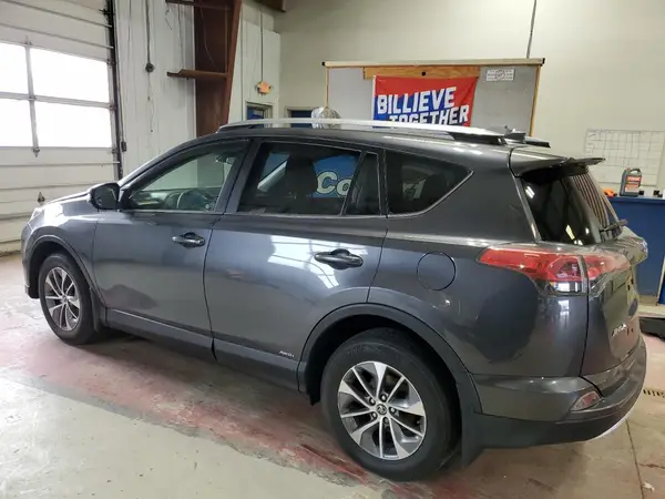 JTMRJREV2JD164549 2018 TOYOTA RAV 4 - Image 2