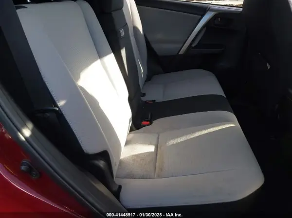 JTMRJREV2JD181383 2018 TOYOTA RAV 4 - Image 8
