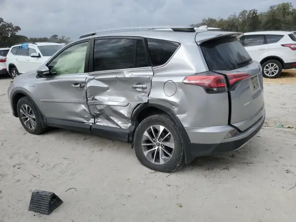 JTMRJREV2JD251299 2018 TOYOTA RAV 4 - Image 2