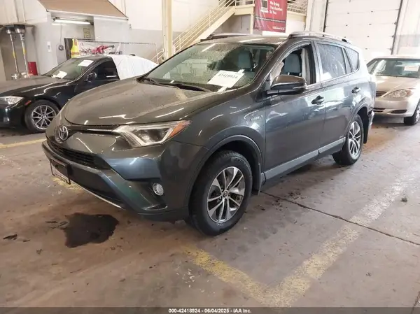 JTMRJREV3GD016824 2016 TOYOTA RAV 4 - Image 2